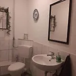 Und Lerchl * דכאו